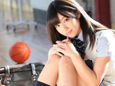 〚転校してきたグラビアアイドル〛超乳パイパイで挑発してくるキュートガールがミニスカパンチラで先生我慢出来ずにハメハメしちゃうｗｗ