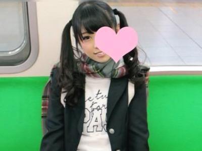 イケイケJKに中年男たちが群がって！（酒井紗也・明日美さき・あおいれな）
