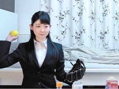可憐で大人しめなゲキカワ女子大生を自宅に連れ込み、赤面キスから始まるいちゃいちゃなし崩しズコバコを盗撮・・