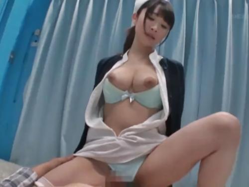 【マジックミラー×中出し】超絶美人の巨乳ナースがマジックミラー号でセックス♡喘ぎまくって中出し発射♡