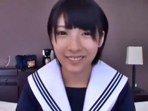 【JK×個人撮影】アイドル級にカワイイ制服女子高生がパンチラしながらおじさんに撮影される♡