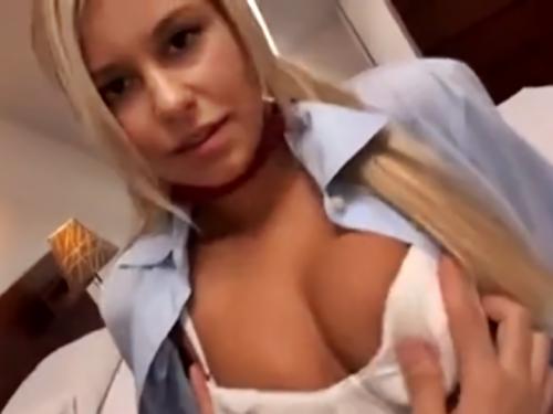 【外国人×JK】金髪白人の女子高生をナンパしてホテルでハメ撮り♡制服のままパイパン美少女に中出しセックス♡
