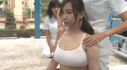 【マジックミラー号×人妻】巨乳美人の熟女奥様がMM号でマッサージ♡敏感になったカラダに徐々に変態になってしまう♡