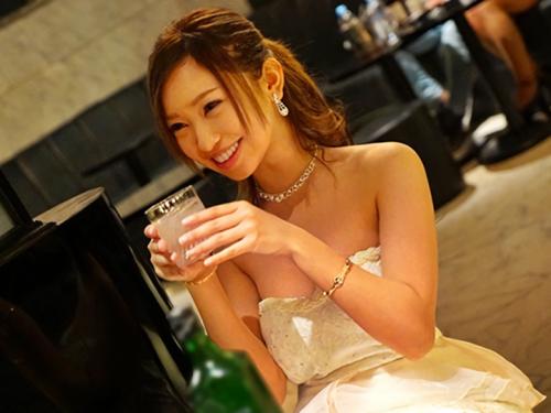 【キャバ嬢×中出し】『中に出していいよ♡』巨乳キャバ嬢の枕営業♡おっぱいを揺らし喘ぎ中出しセックス♡