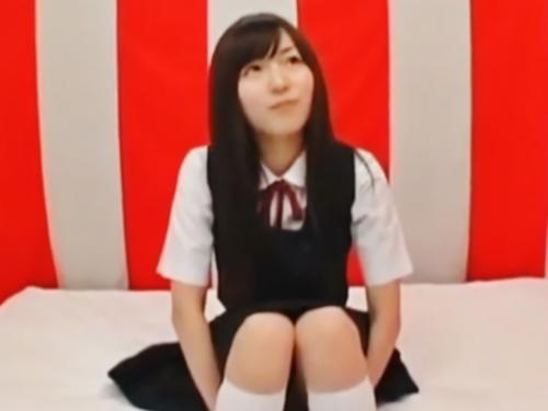 【麻倉憂】ロリカワJKが修学旅行中にAV出演♡野球拳で制服を脱がされフェラからの挿入でガチハメセックス♡