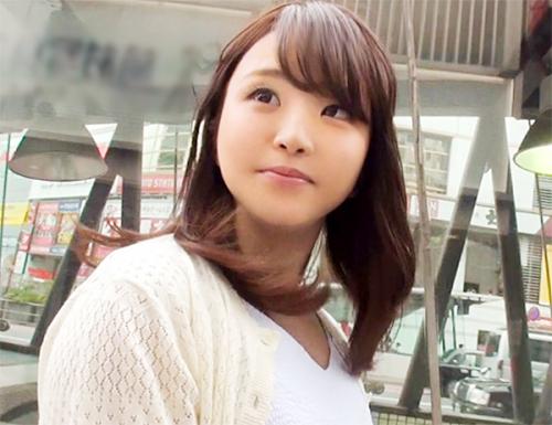 《素人ナンパ》上京してきた可愛い美少女をホテルに連れ込み下着を見せてもらい電マで興奮させるとフェラしてハメまくる淫乱娘