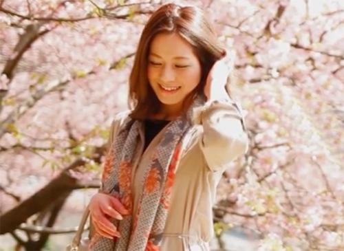 美人妻と不倫旅行に出かけて温泉でおっぱいを揉みフェラして浴衣のまま顔面騎乗で興奮してハメられ喘ぎまくる淫乱人妻