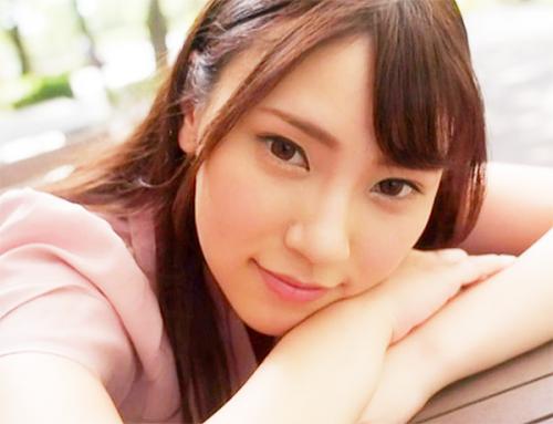 綺麗なお姉さんに手マンすると感じまくりバイブと電マで責めまくるとフェラやアナル舐めをしてハメられ乱れまくる