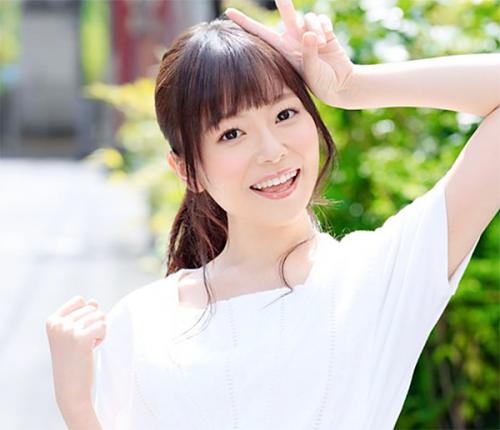 《素人ナンパ》関西弁の美少女に声をかけおっぱいを揉み手マンやクンニで感じさせて挿入すると関西弁で喘ぎまくる淫乱娘