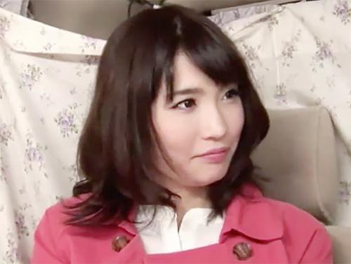 《人妻ナンパ》可愛い奥さんに下着を見せてもらい電マとバイブで興奮させるとオナニーをしてホテルでハメられ中出しされる！