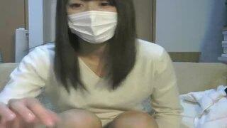 ヤバイやつｗ【素人ライブチャット動画流出 】かわいい現役女子中学生がオナニーしながらリアル個人撮影生配信しちゃってるｗ