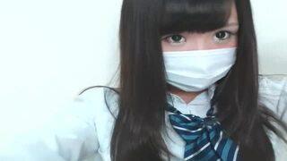 ヤバイやつｗ【素人ライブチャット動画流出 現役ｊｃ】脱ぎまくる制服現役女子中学生がリアル個人撮影生配信しちゃってるｗ