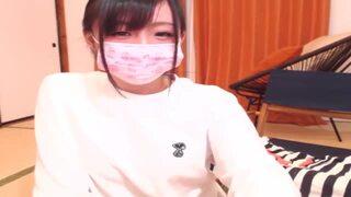 ヤバイやつｗ【素人ライブチャット動画流出 】おっとり癒し系の素人がリアル個人撮影生配信しちゃってるｗ
