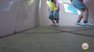 学校の授業で体育館使ったJKが授業終わりと同時におしっこ漏らしちゃったｗ