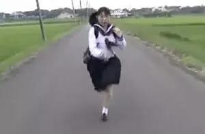 【ヘンリー塚本】「イクぅぅぅう‼」女子〇学生とおっさんの禁断のパコがヤバイやつｗｗｗ