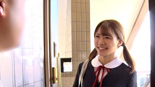 「触っちゃダメっ！」見違えるほどの美少女に成長した姪っ子のワレメを指で弄り、初めての肉棒で未知なる快感【膣内射精】