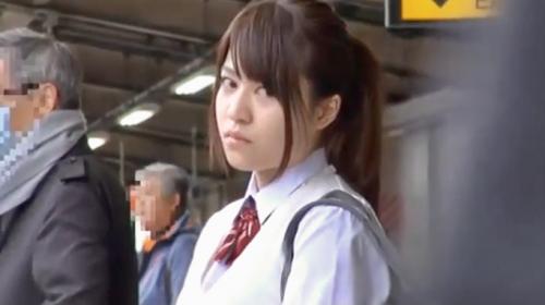 【JK】ターゲットにされた清楚なポニテ制服女子…電車内で未経験なオマンコ弄られ、建物に連れ込まれてハメられまくる