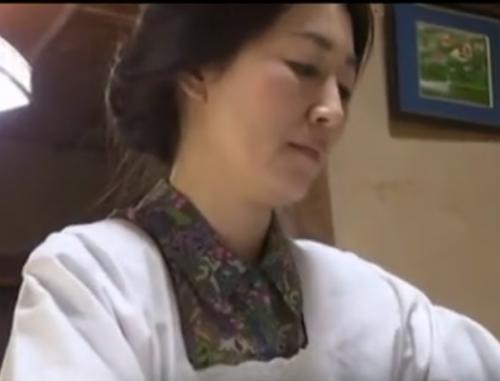 【ヘンリー塚本】「ああああああ～～♥すごい♥」欲求不満な未亡人が若い男のチンポでイキまくりｗｗｗ