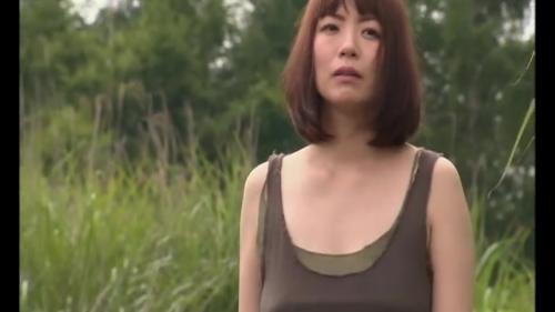 【ヘンリー塚本】「いやぁぁぁぁぁ‼」夫のために犯されてしまう昭和女性　野外　レイプ　強姦　エロ　エロ動画　無料エロ動画