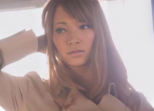 【ティア】「服を脱いでそこにいる人を襲ってきて下さい」「ガチで人前でSEXしちゃいましょう」戸惑い、恥じらいながらも次第に快感を覚え露出狂になっていく…。台本無しで繰り広げられる男狩りドキュメント。