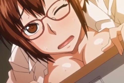 【エロアニメ】普段は地味で大人しい娘がセックスしちゃう！