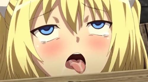 【エロアニメ】巨乳美少女が捕らえられ公衆の門前でセックスさせられる！