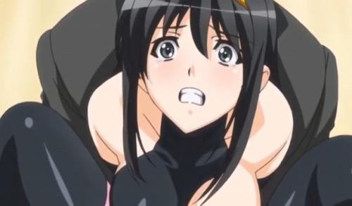 【エロアニメ】エロゲの即売会で男達の前で公開セックスさせられる女の子！