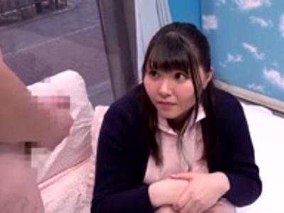 {外見える!?\童貞}制服姿の美女にDT男子のセンズリを手伝ってもらった！右手が止まらないエロ動画