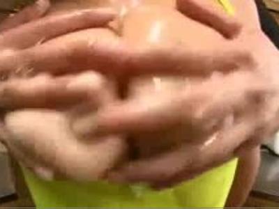 {ギャル\巨乳}『私のこと覚えてる？』デリ嬢として久しぶりに再会したギャルな同級生！ギンギン確定