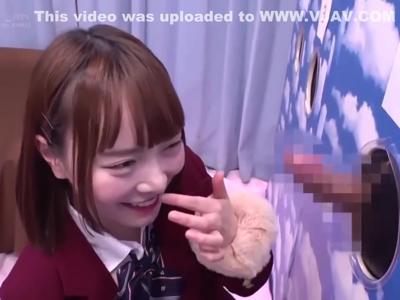 {外見える!?\JK}『絶対これだよ』女子高生が恋人のちんぽを探す！間違えればセクハラ罰ゲーム！今夜のおかずはこの子で決定