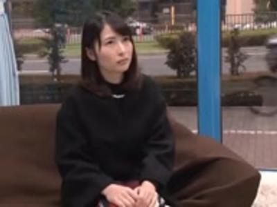 {エロエロカー\企画}産後の人妻に乳首マッサージして興奮させて寝取り！興奮しちゃう性処理動画