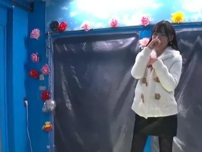 {企画\カップル}『イッちゃうよ～♡』芸能人レベルに綺麗な美少女が固定バイブでイキまくりH！抜けすぎ注意なR18動画