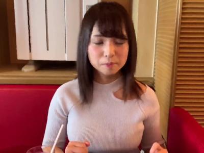 {個人撮影\素人}「撮るの？」ナンパしたおっぱい大きな美人な美女とエチエチ撮影！無料で見れちゃう18禁動画