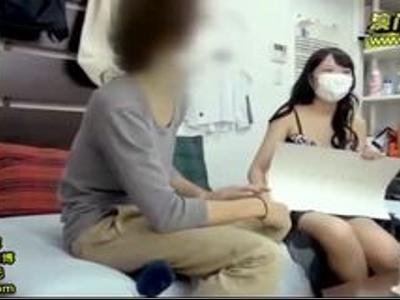 {盗撮\のぞき}『見られてるから、いつもより感じちゃう♡』スレンダーなキャバ嬢とHライブ放送！削除前に見なきゃ損