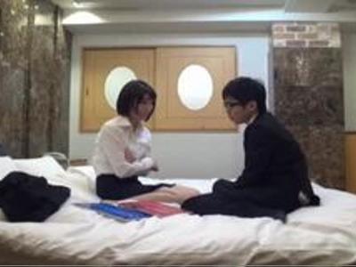 {美乳\エロ動画}『一線超えちゃったね♡』仕事場の同僚とエロ企画でHするボイン美女！削除前に見なきゃ損