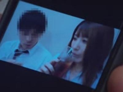 {NTR\巨乳}部屋がなくて急遽同室に宿泊することになった仕事場の仲間と陶酔エッチ！魅力的な女の子のスケベ映像
