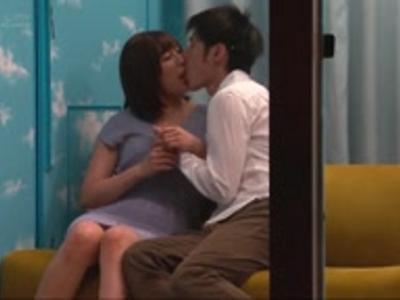 {外見える!?\企画}同窓会終わりに同級生の裸をこっそりとみんなで鑑賞！センズリしたくなるエロ動画