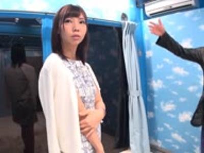 {あけみみう\清楚}風貌からは想像もできないほど淫乱な女子大生！憧れのAVでマゾっぷりを発揮！勃起しちゃう性処理動画