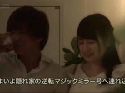 {見えてないよね??\巨乳}同窓会終わりに同級生の裸を見つからないようにみんなで鑑賞！おかずにしたい18禁動画
