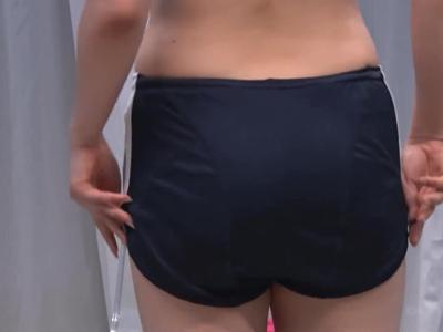 {女子大生\エロ動画}『膣圧検査って…入れるんですか？』スポーツ女子に締まりチェックついでに生発射H！おかずにしたいR18動画