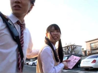 {おっぱい\エロ動画}『先生に見つかっちゃう…』修学旅行で女子高生たちが同級生と乱交H！センズリ向きのスケベ映像
