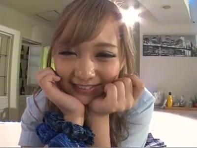 {制服\エロ動画}『もうビンビンじゃん♡』ヤリマンなJKのパンチラ責めでフル勃起！ムラムラしまくり