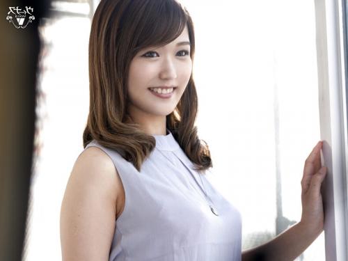石原里緒　犯され願望がある素人妻AVデビュー【1】爽やかな笑顔の裏に隠された雌の欲求…AV出演で激しくチンポで突かれたい