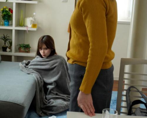 明里つむぎ　性犯罪者の兄の性欲ストッパー【3】出所後、兄は家から一歩も出る事なく自室で昼夜問わず自慰行為に耽っている。