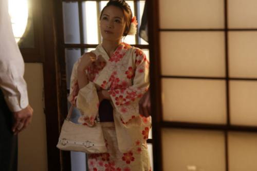 向井藍　汗ほとばしる人妻【1】エロくなった旧友の圧倒的な腰振りで、僕はされるがままで彼女に中出しまでしてしまった！！