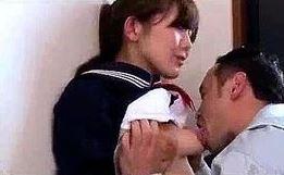 【JK】セラー服を着た女子高生さんが変態教師の執拗な愛撫で感じちゃってます