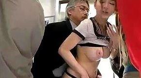 【ティア】巨乳美女が電車の中で変態男に乳首やおマンコを弄られてしまいます