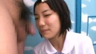 【マジックミラー号】初めて東京にやって来た田舎娘達に、都会のチンポの味を教えてあげましたw