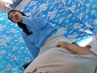 【近親相姦】素人女子さんが自分の父親と素股プレイをしていたら盛り上がってそのままセックスしちゃいました