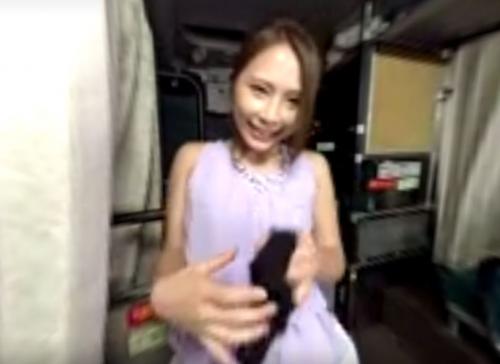 【花咲いあん】【VR】深夜バスの中でこんな美女とセックス出来ると思うとドキドキしませんか？